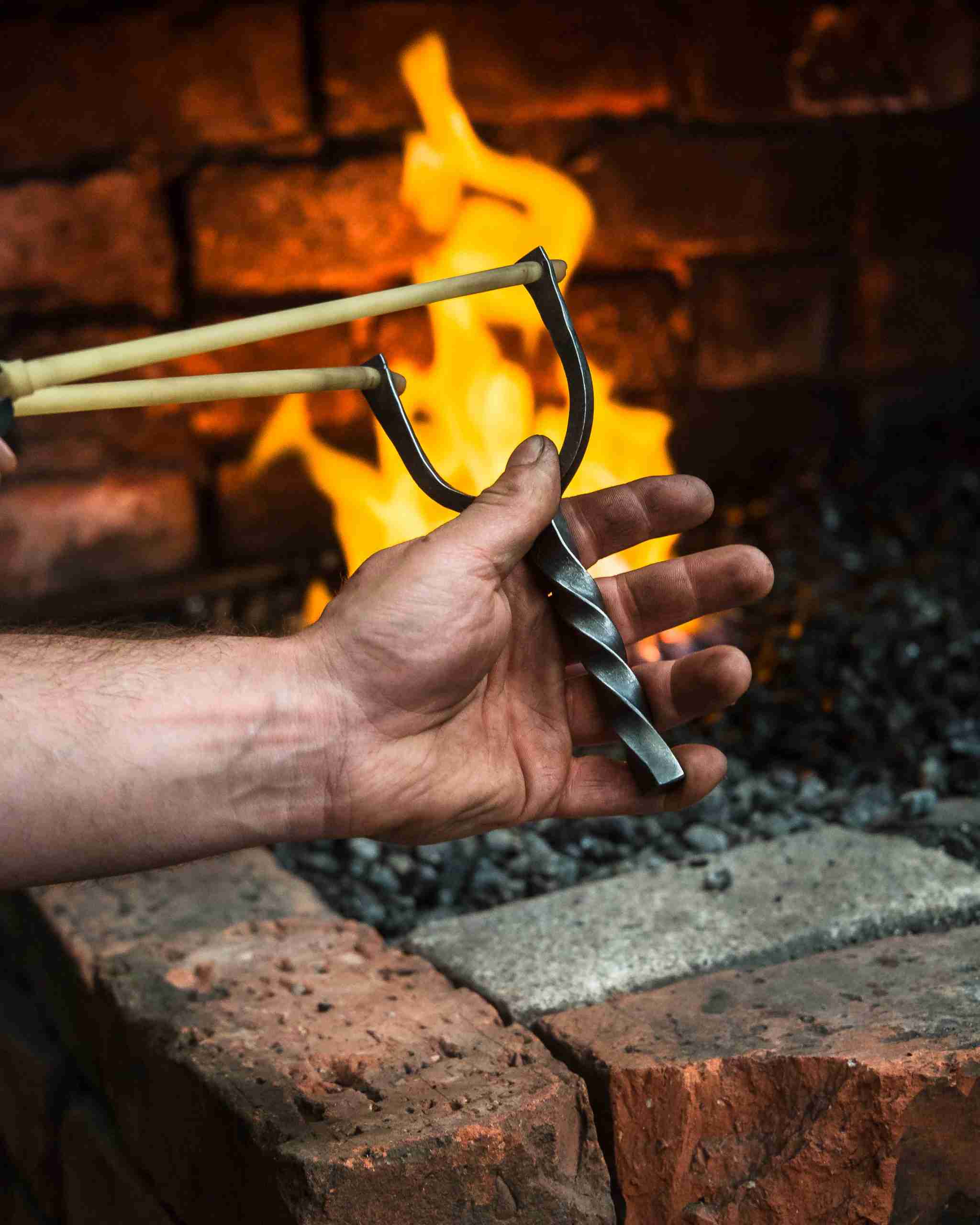 Metal sling shot